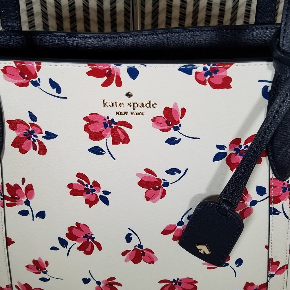 MAKE AN OFFER kate spade Cara Garden Toss Multi Floral New White Condition NWT - Picture 11 of 14